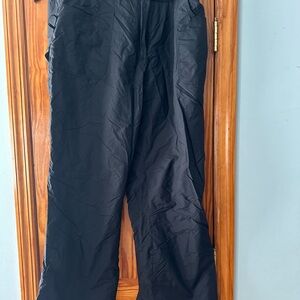 Chalet women’s Black snow Pants